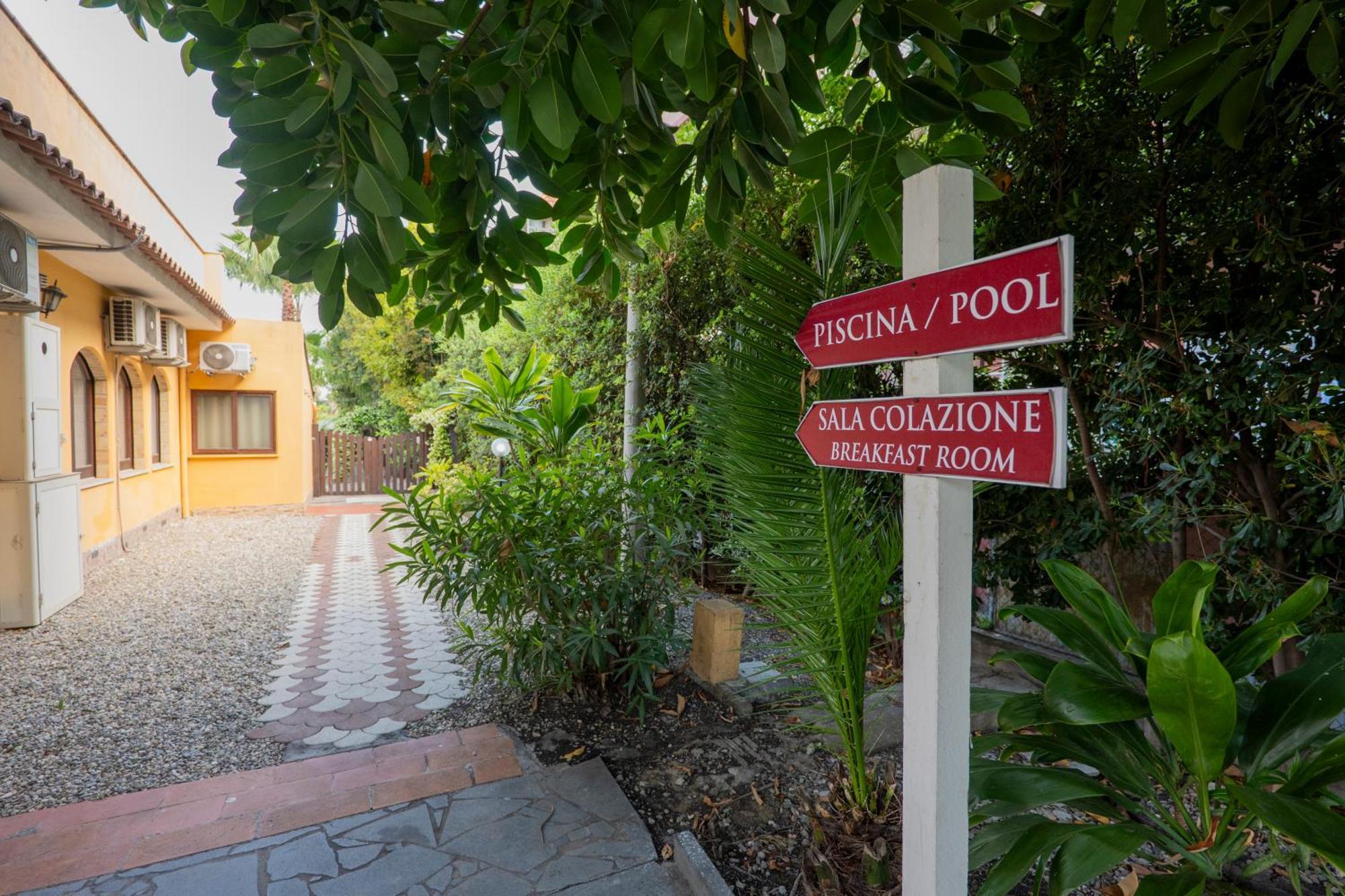 Villa Seta Giardini Naxos Exteriör bild