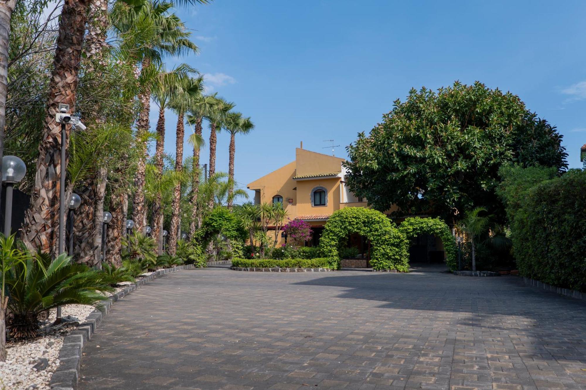 Villa Seta Giardini Naxos Exteriör bild